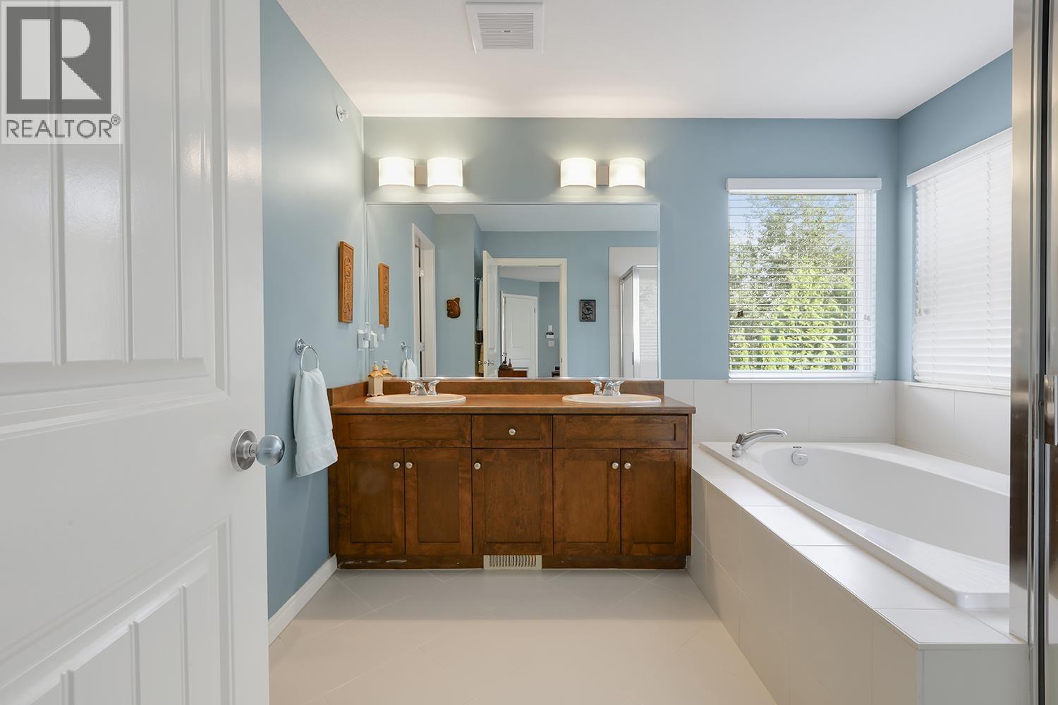 13895 Docksteader Loop, Maple Ridge, British Columbia  V4R 0A2 - Photo 23 - R3046846