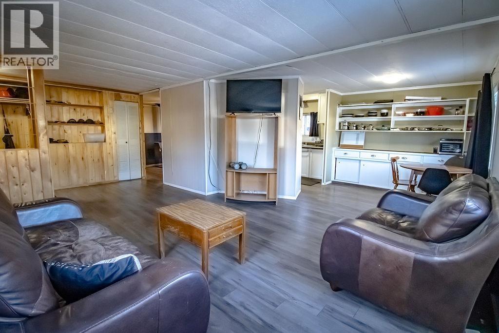 565 Fir Street, Fort St. James, British Columbia  V0J 1P0 - Photo 2 - R3065036