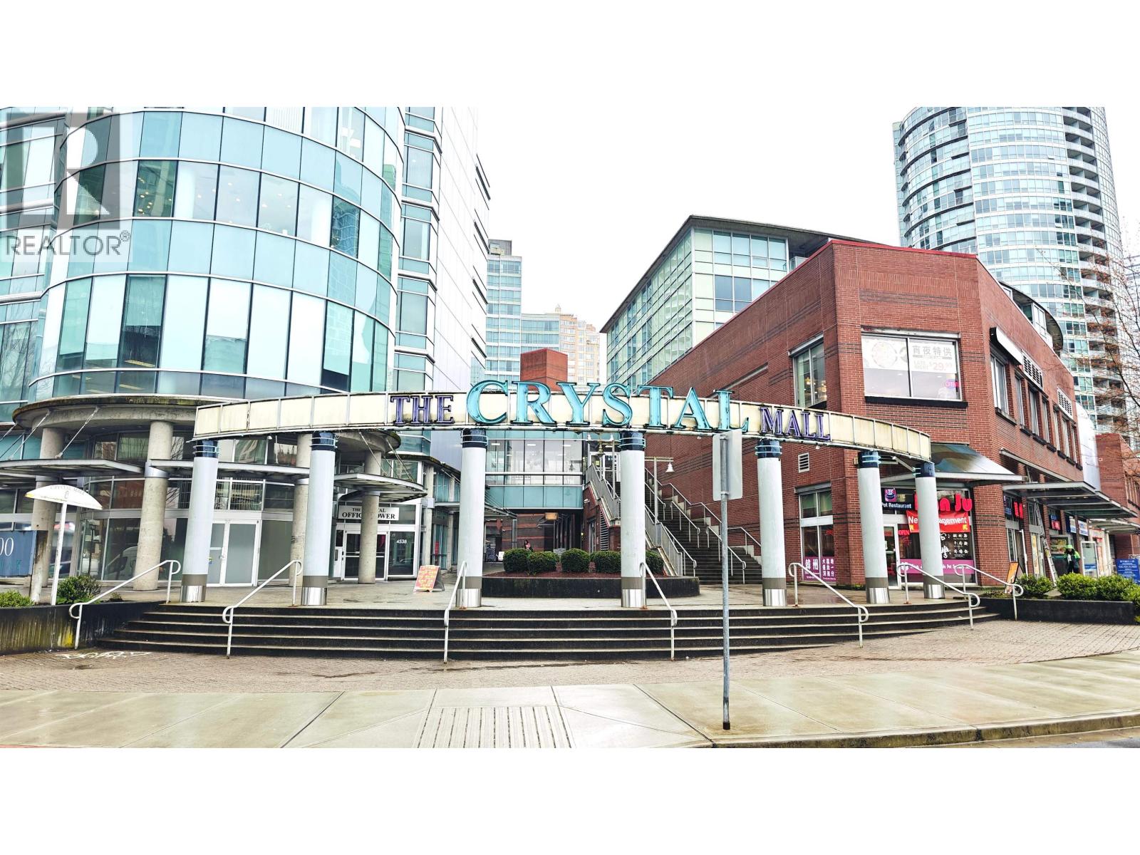 1631 4500 KINGSWAY, Burnaby, British Columbia