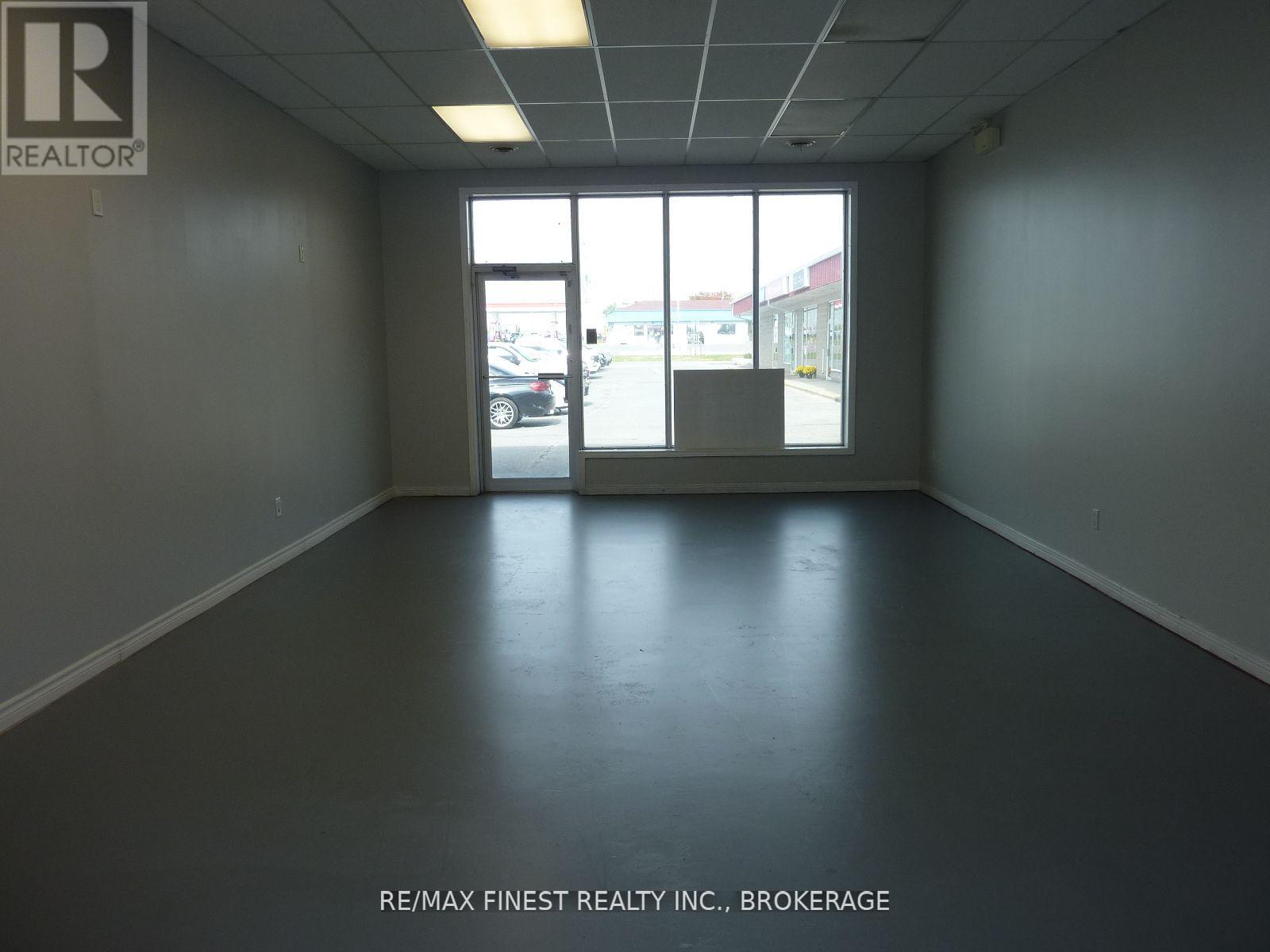 11 - 2 Dairy Avenue, Greater Napanee (Greater Napanee), Ontario  K7R 3T1 - Photo 7 - X12514306