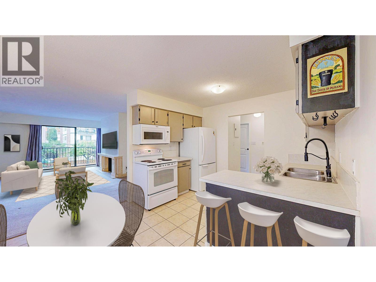 206 138 W 18th Street, North Vancouver, British Columbia  V7M 1W4 - Photo 1 - R3064734