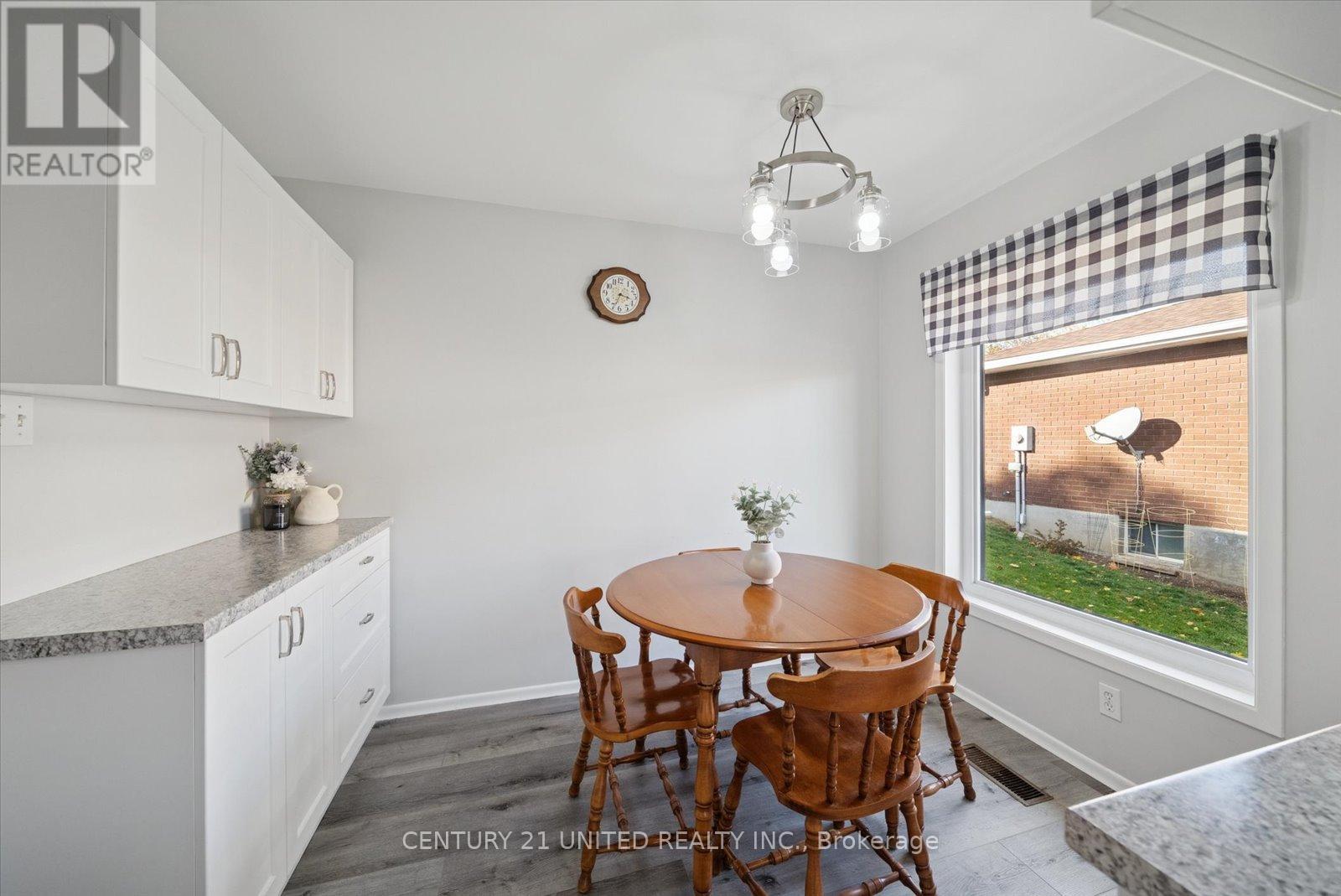 1551 Cherryhill Road, Peterborough, Ontario K9K 1A7 - Photo 17 - X12514352