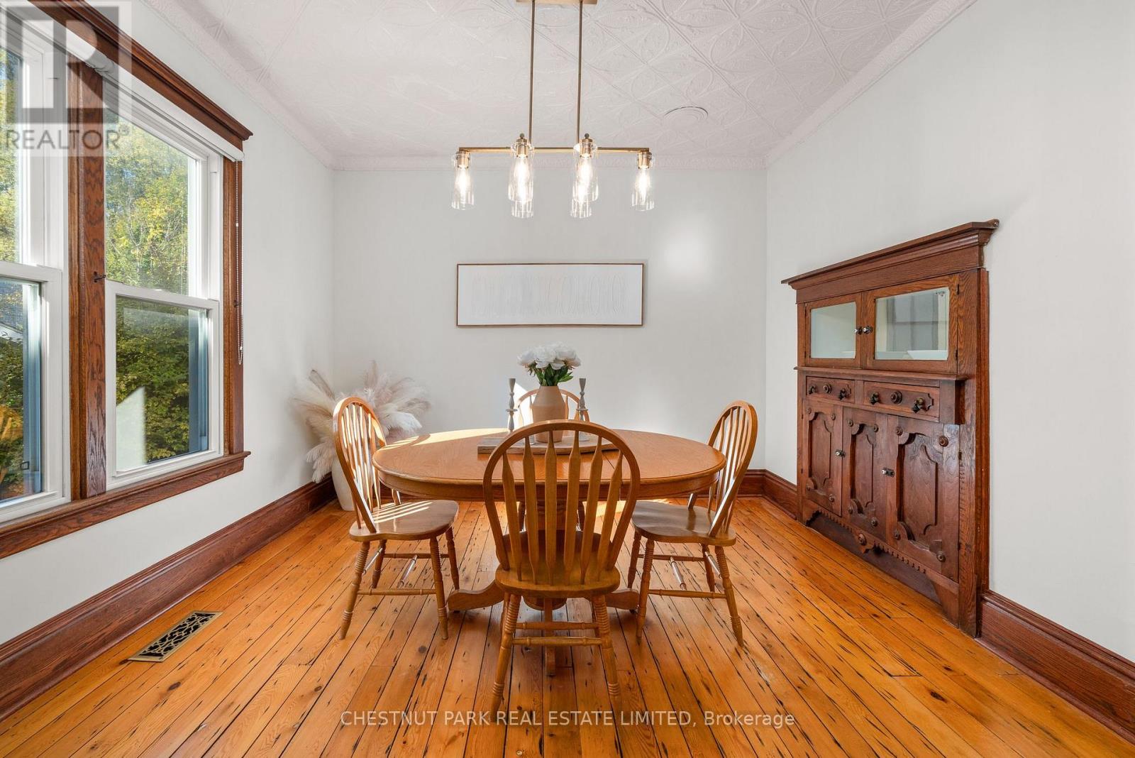 336 Bloomfield Main Street, Prince Edward County, Ontario K0K 1G0 - Photo 13 - X12514412