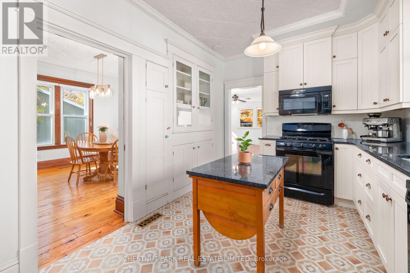 336 Bloomfield Main Street, Prince Edward County, Ontario K0K 1G0 - Photo 17 - X12514412