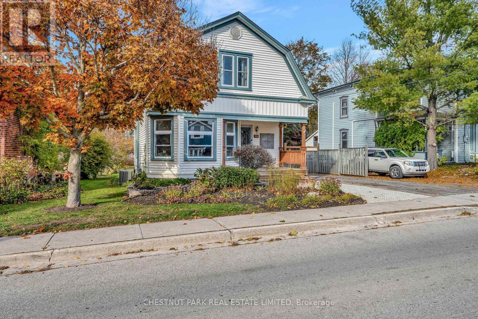 336 Bloomfield Main Street, Prince Edward County, Ontario K0K 1G0 - Photo 2 - X12514412