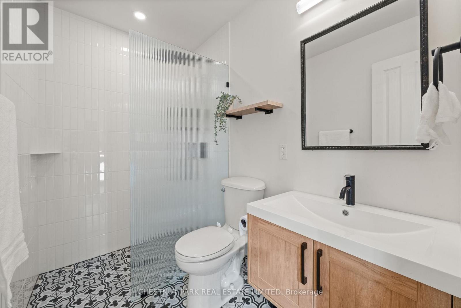 336 Bloomfield Main Street, Prince Edward County, Ontario K0K 1G0 - Photo 37 - X12514412