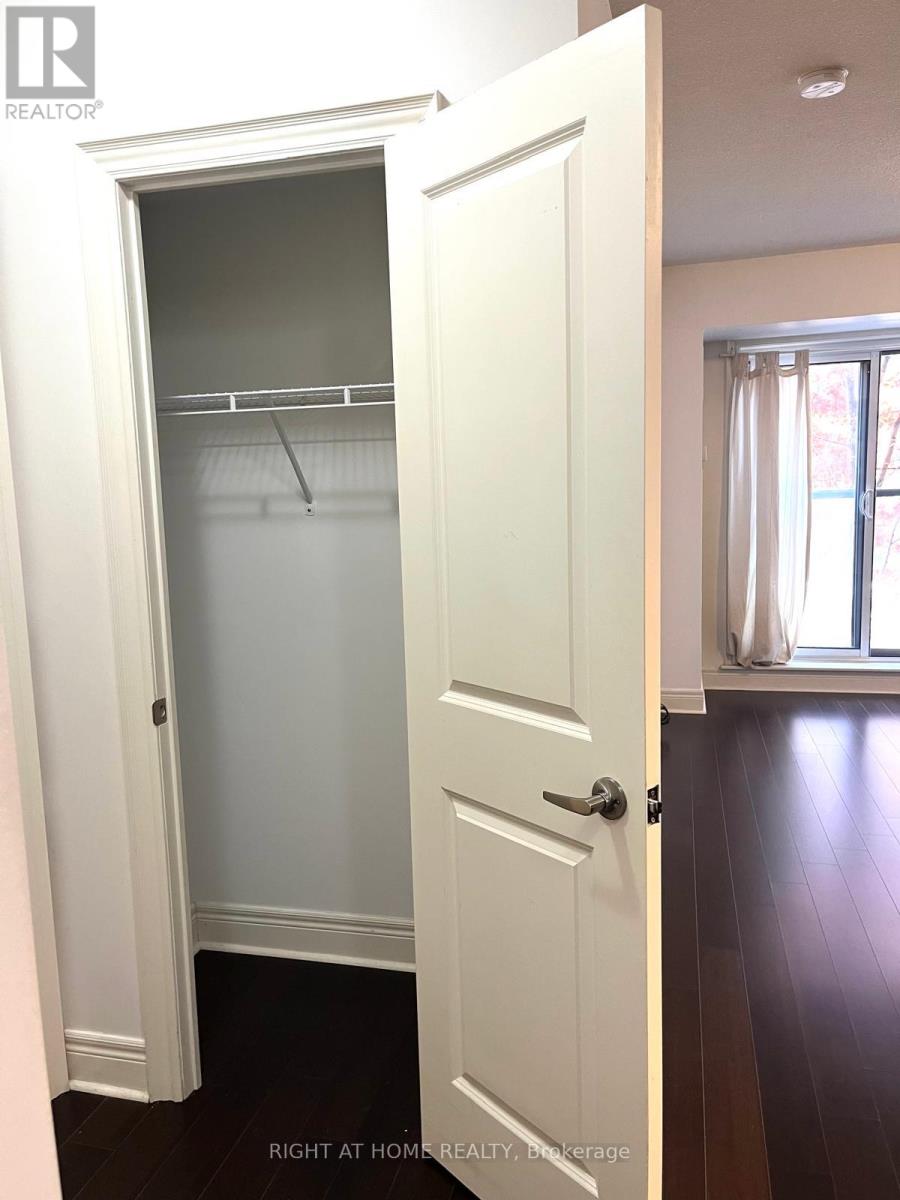 212 - 701 Sheppard Avenue W, Toronto, Ontario  M3H 0B2 - Photo 26 - C12420136