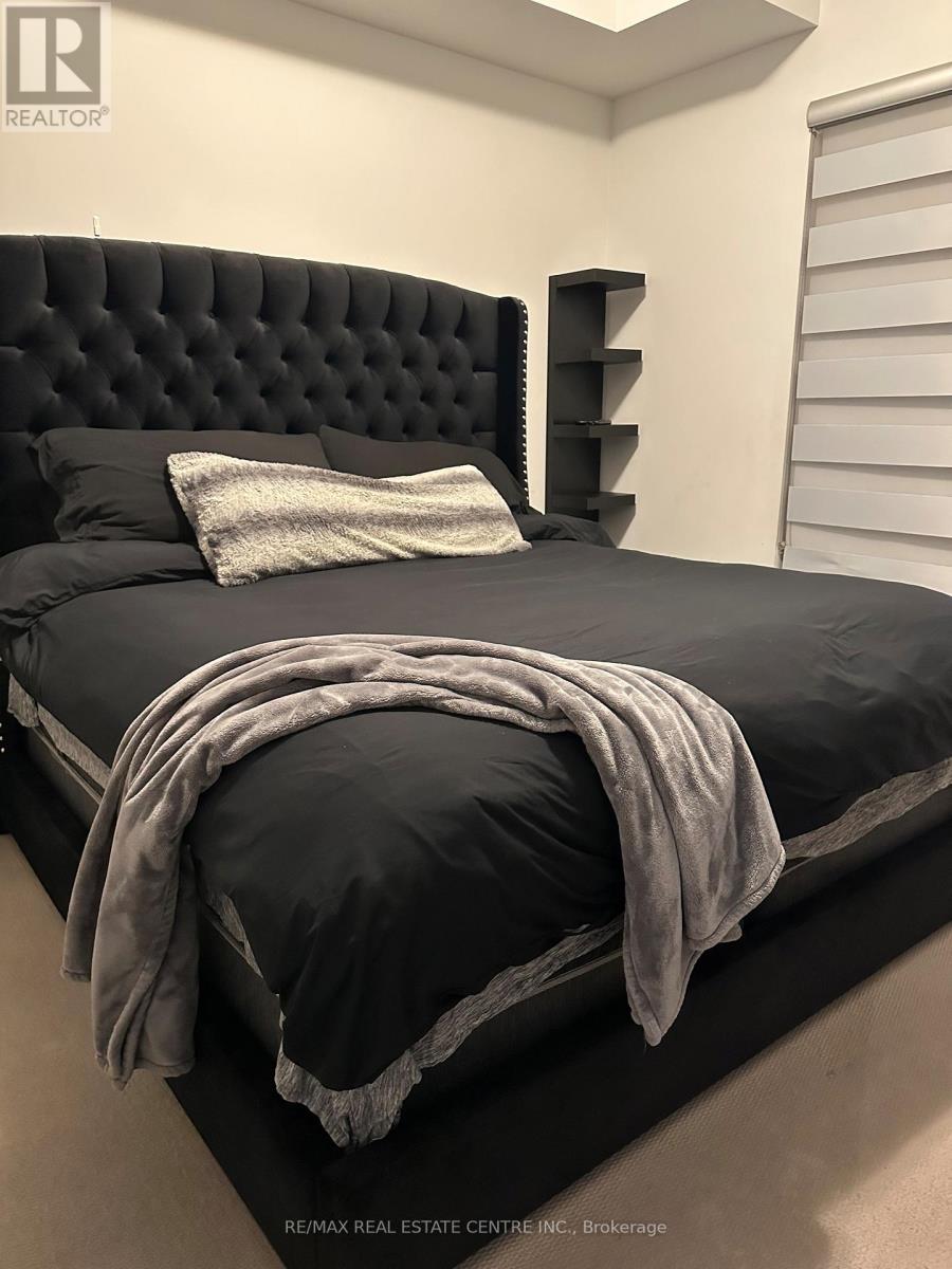 321 - 4055 Parkside Village Drive, Mississauga, Ontario  L5B 0K8 - Photo 9 - W12513728