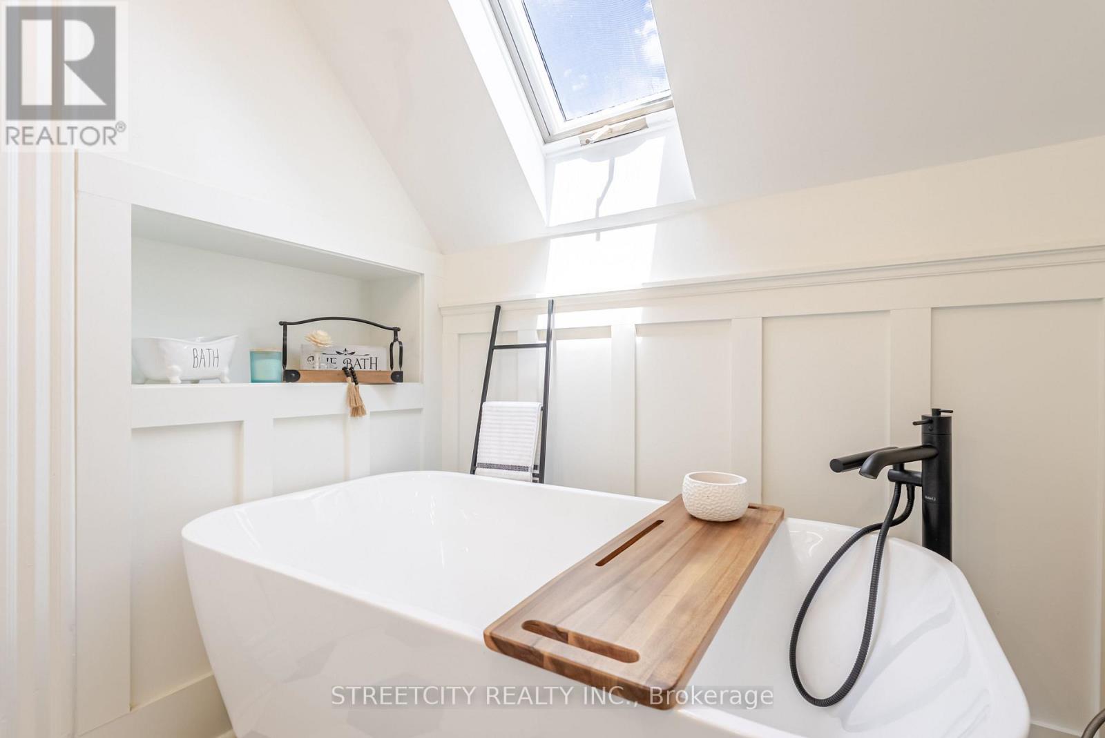 908 Maitland Street, London East, Ontario  N5Y 2X1 - Photo 34 - X12514360