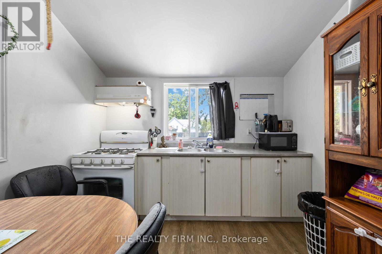 316 Confederation Street, Sarnia, Ontario  N7T 2A5 - Photo 12 - X12514362