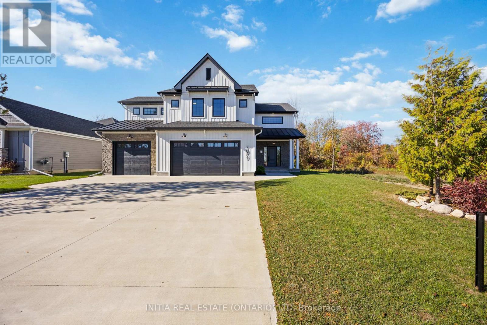 7007 BLUE COAST HEIGHTS, Plympton-Wyoming, Ontario