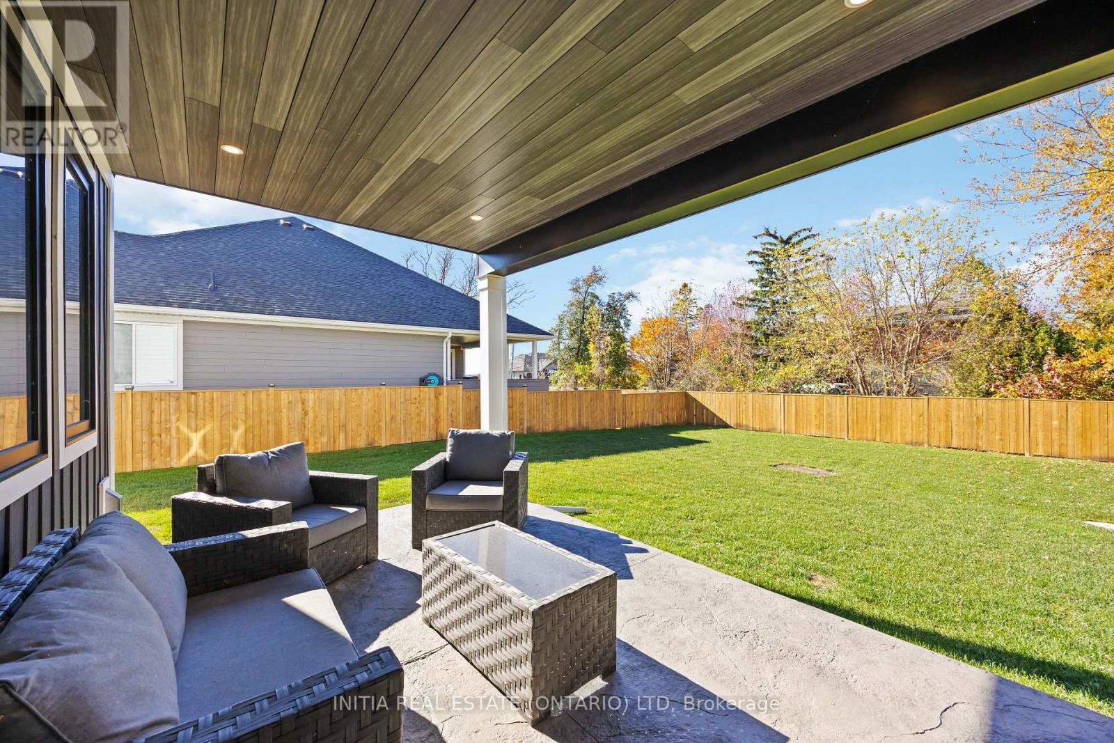 7007 Blue Coast Heights, Plympton-Wyoming, Ontario  N0N 1E0 - Photo 34 - X12514402