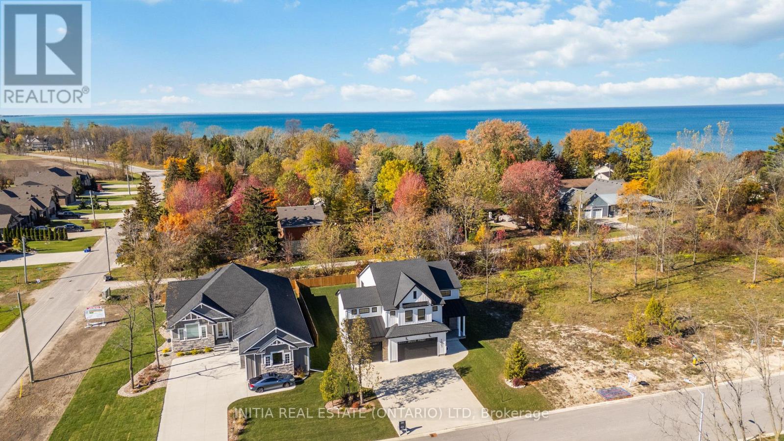 7007 Blue Coast Heights, Plympton-Wyoming, Ontario  N0N 1E0 - Photo 36 - X12514402