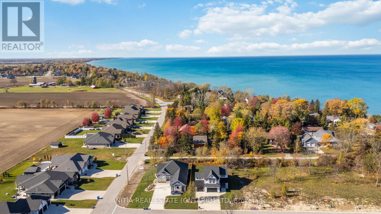 7007 Blue Coast Heights, Plympton-Wyoming, Ontario  N0N 1E0 - Photo 37 - X12514402