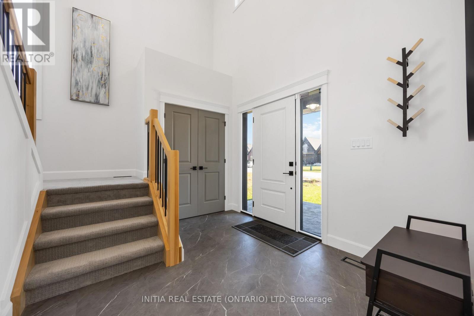 7007 Blue Coast Heights, Plympton-Wyoming, Ontario  N0N 1E0 - Photo 4 - X12514402