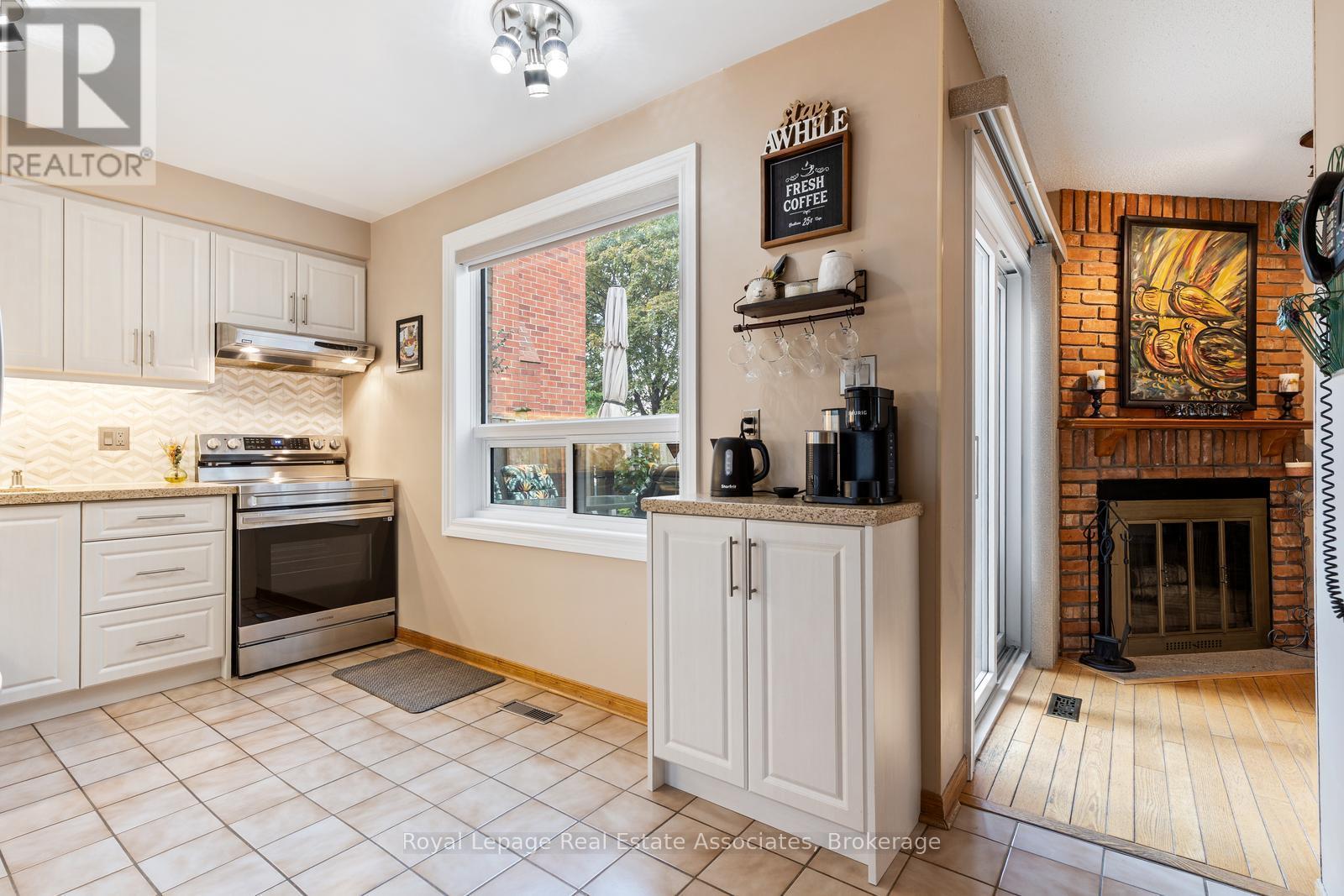 449 Mallorytown Avenue, Mississauga, Ontario  L4Z 2M8 - Photo 15 - W12514000