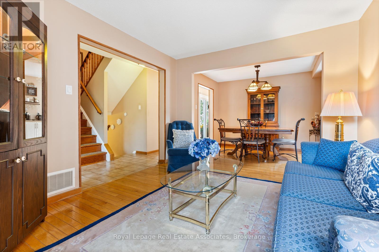 449 Mallorytown Avenue, Mississauga, Ontario  L4Z 2M8 - Photo 5 - W12514000