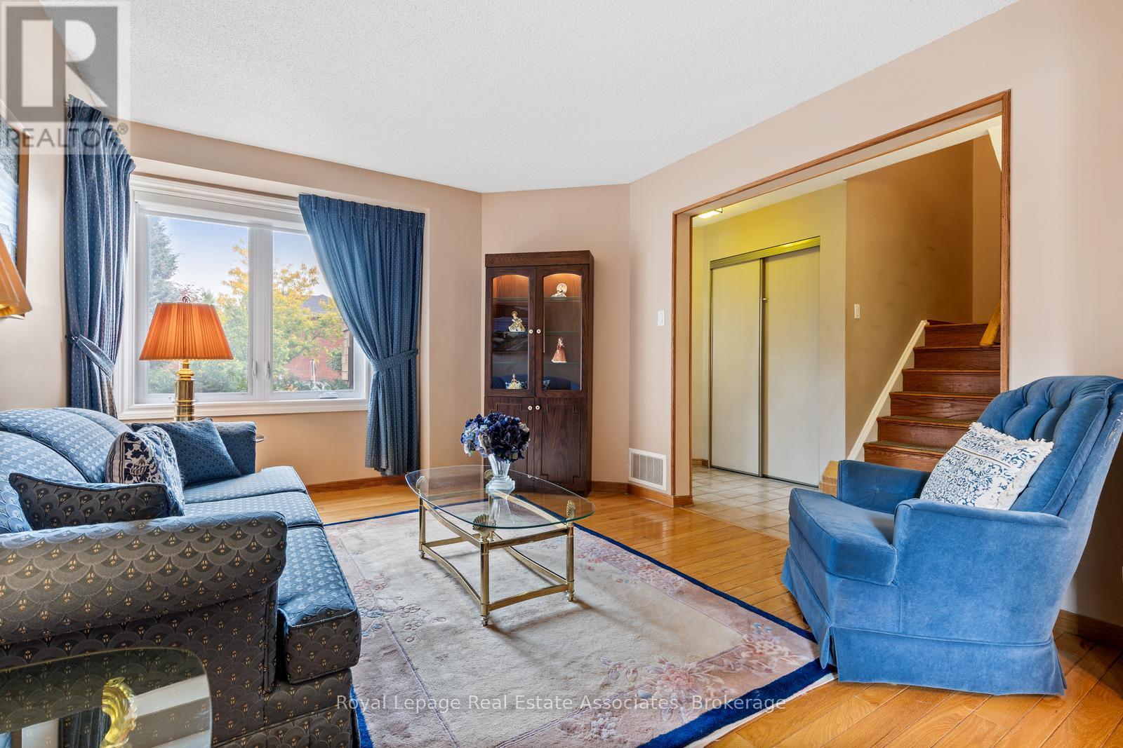 449 Mallorytown Avenue, Mississauga, Ontario  L4Z 2M8 - Photo 7 - W12514000