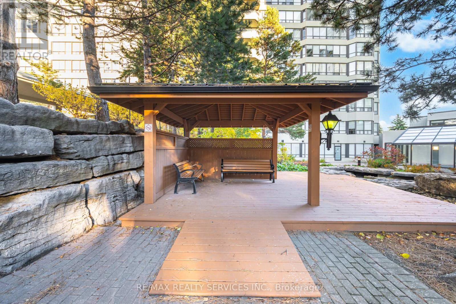 1502 - 22 Hanover Road, Brampton, Ontario  L6S 5K7 - Photo 27 - W12514004