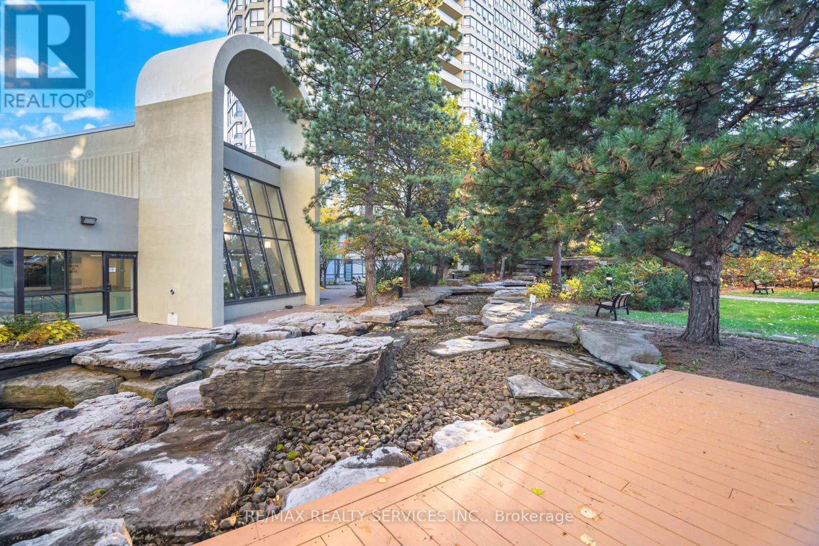 1502 - 22 Hanover Road, Brampton, Ontario  L6S 5K7 - Photo 28 - W12514004