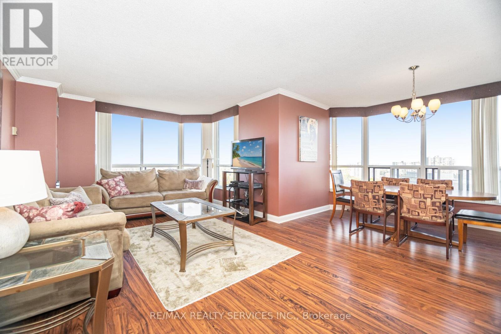 1502 - 22 Hanover Road, Brampton, Ontario  L6S 5K7 - Photo 8 - W12514004