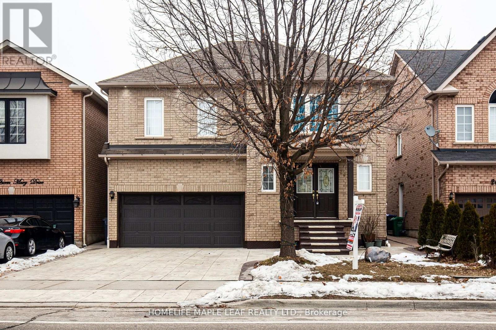 243 QUEEN MARY DRIVE, Brampton, Ontario