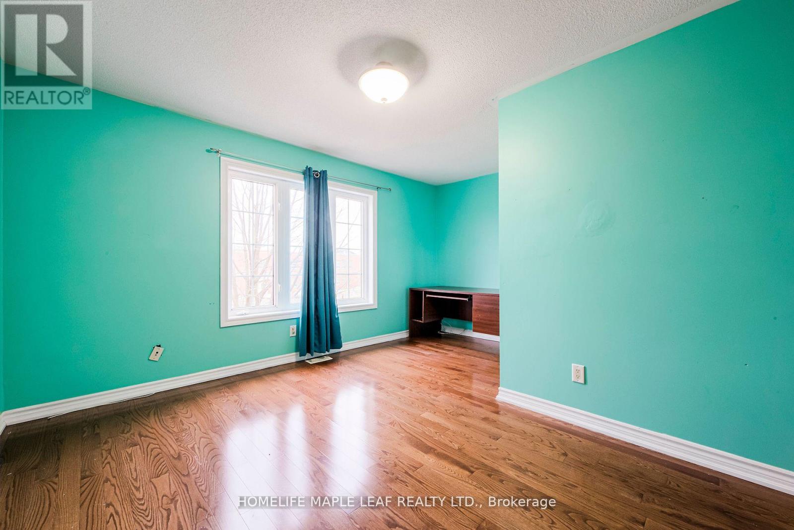 243 Queen Mary Drive, Brampton, Ontario  L7A 3L3 - Photo 17 - W12514024