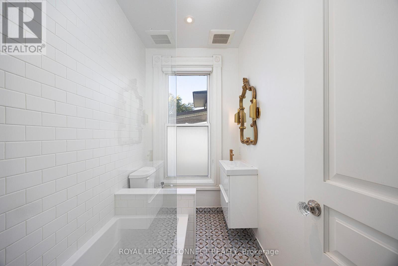 178 High Park Avenue, Toronto, Ontario  M6P 2S4 - Photo 40 - W12514080