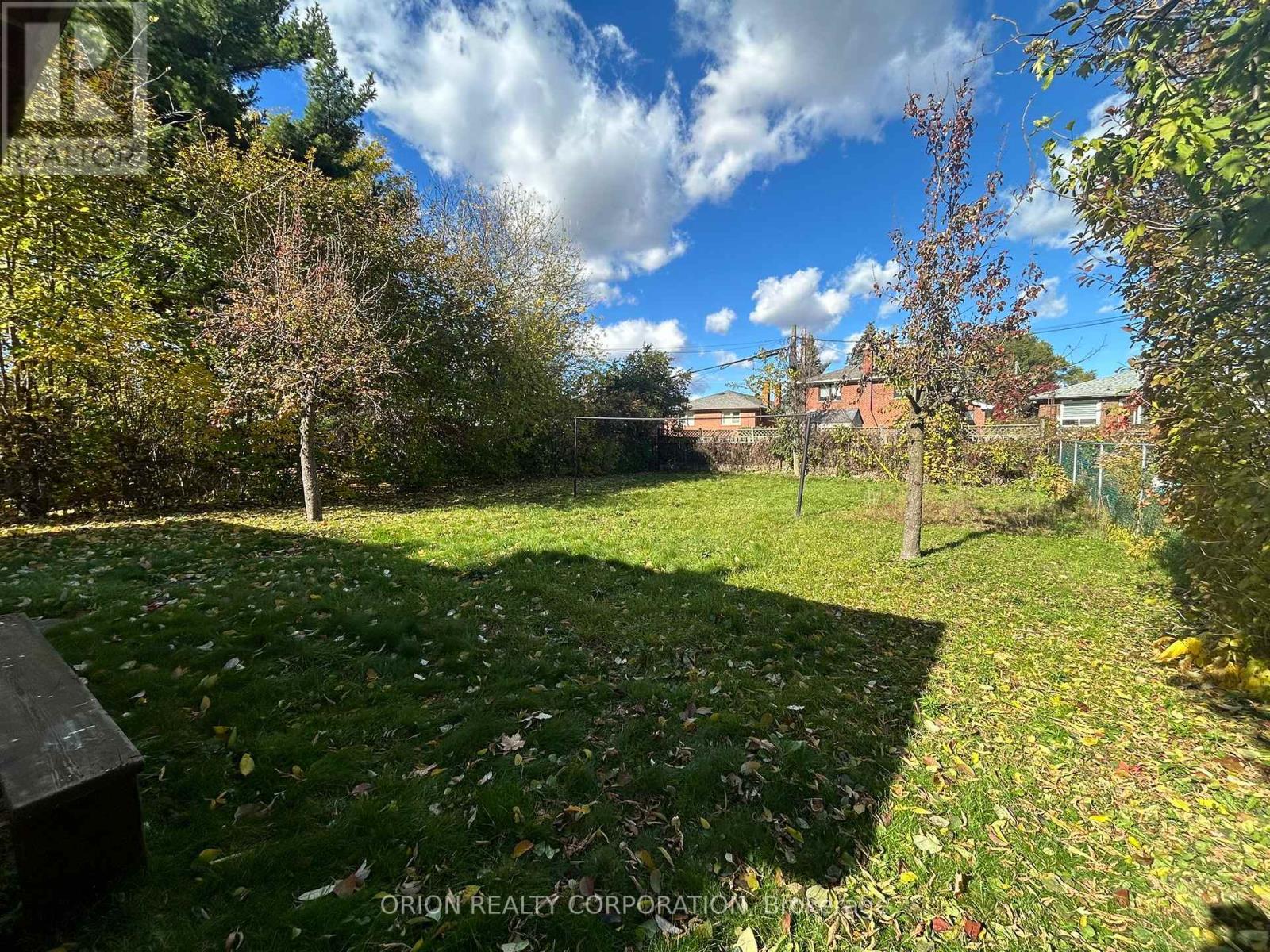 252 Viewmount Avenue, Toronto, Ontario  M6B 1V2 - Photo 31 - W12514160