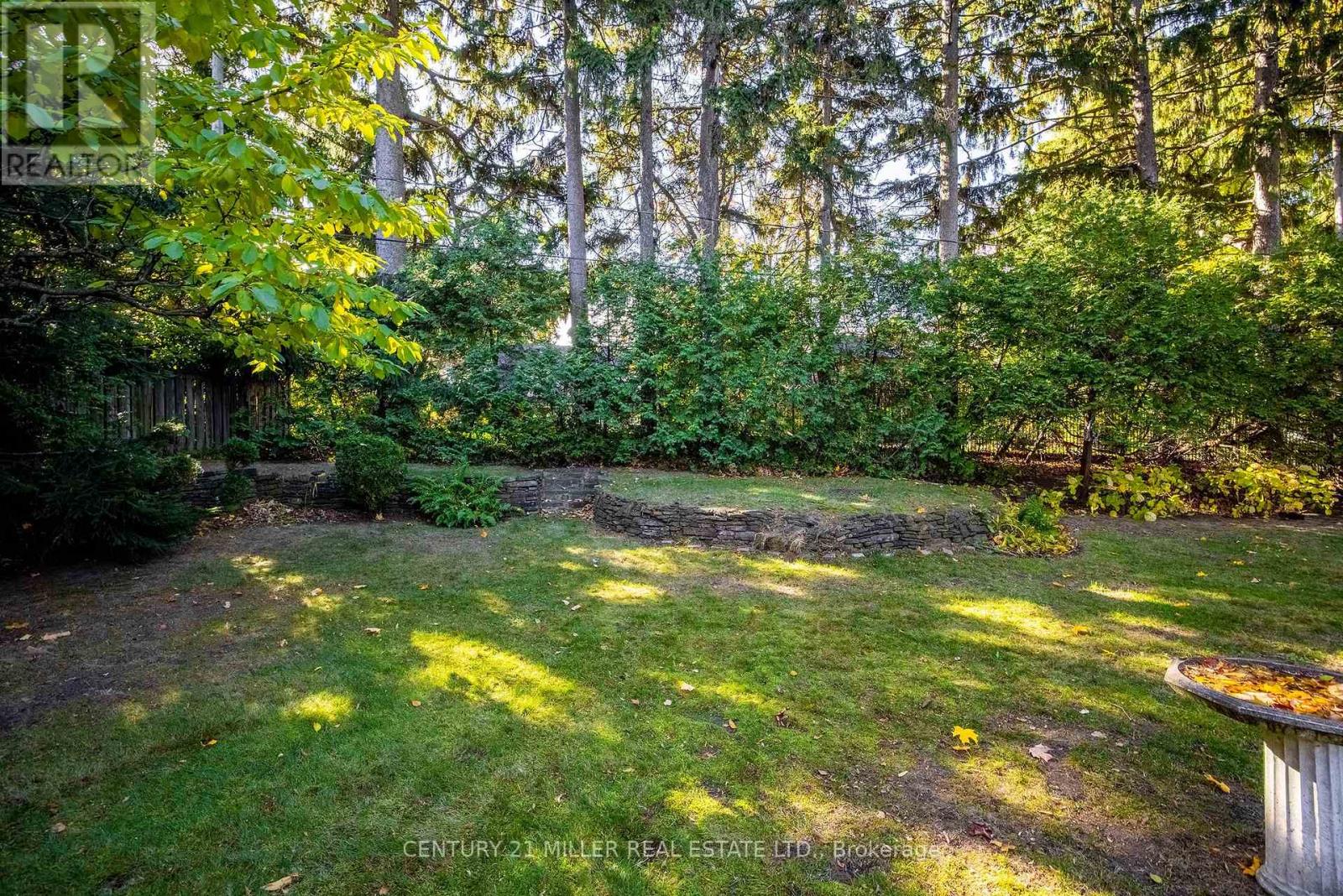 144 Talbot Drive, Oakville, Ontario  L6L 4C5 - Photo 10 - W12514162