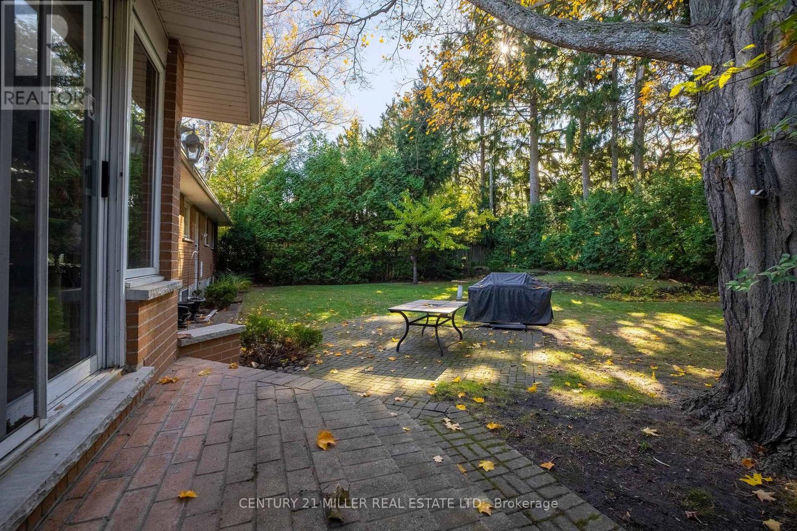 144 Talbot Drive, Oakville, Ontario  L6L 4C5 - Photo 8 - W12514162