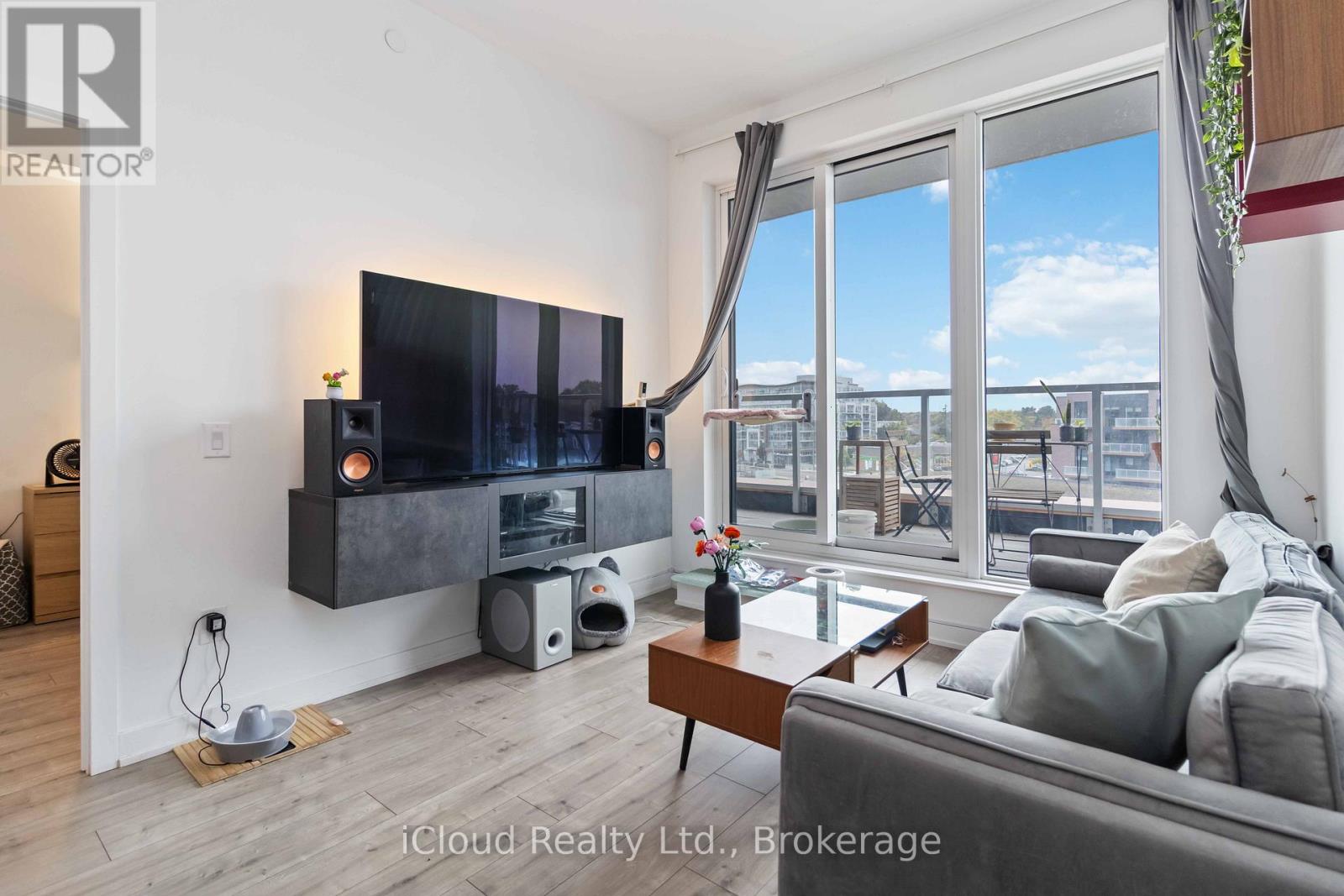 501 - 220 Missinnihe Way, Mississauga, Ontario  L5H 0A9 - Photo 13 - W12514184