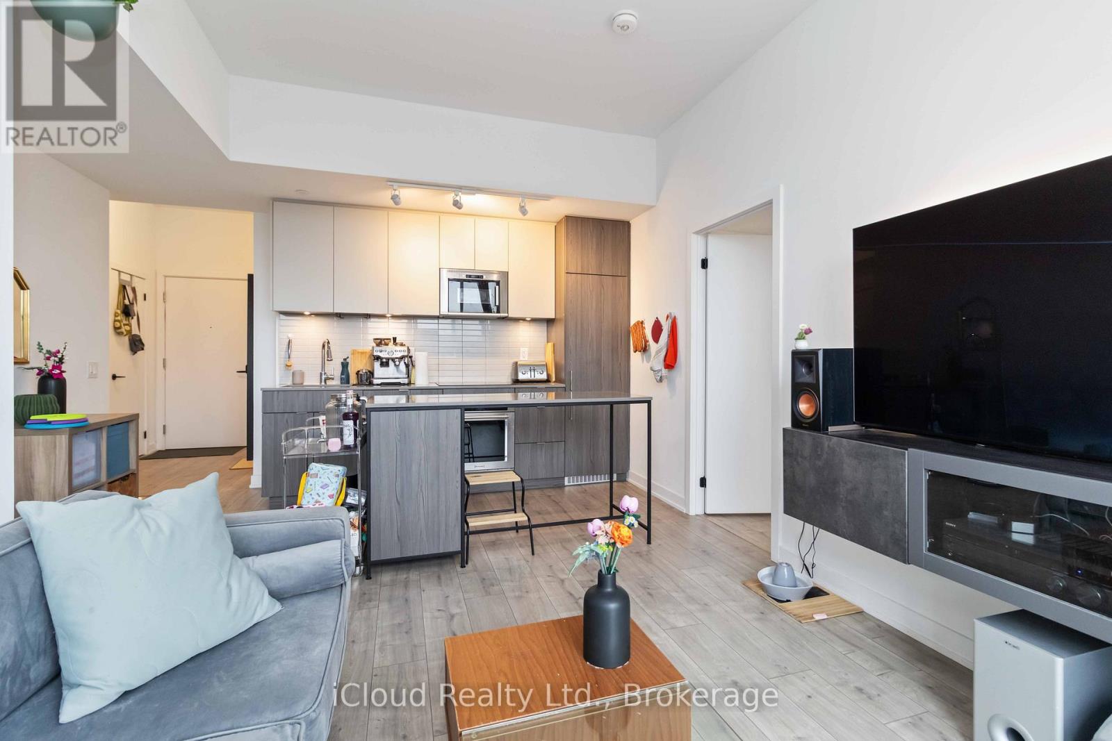 501 - 220 Missinnihe Way, Mississauga, Ontario  L5H 0A9 - Photo 15 - W12514184