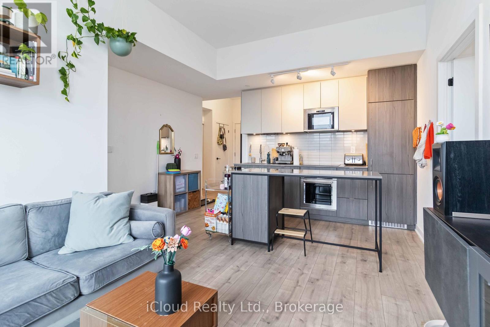 501 - 220 Missinnihe Way, Mississauga, Ontario  L5H 0A9 - Photo 16 - W12514184