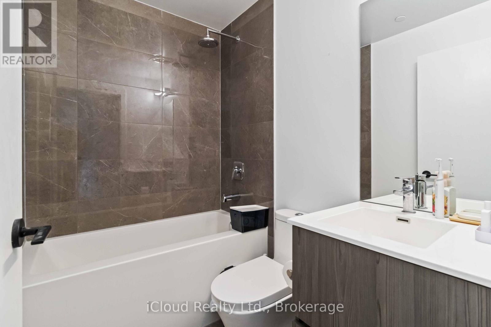 501 - 220 Missinnihe Way, Mississauga, Ontario  L5H 0A9 - Photo 22 - W12514184