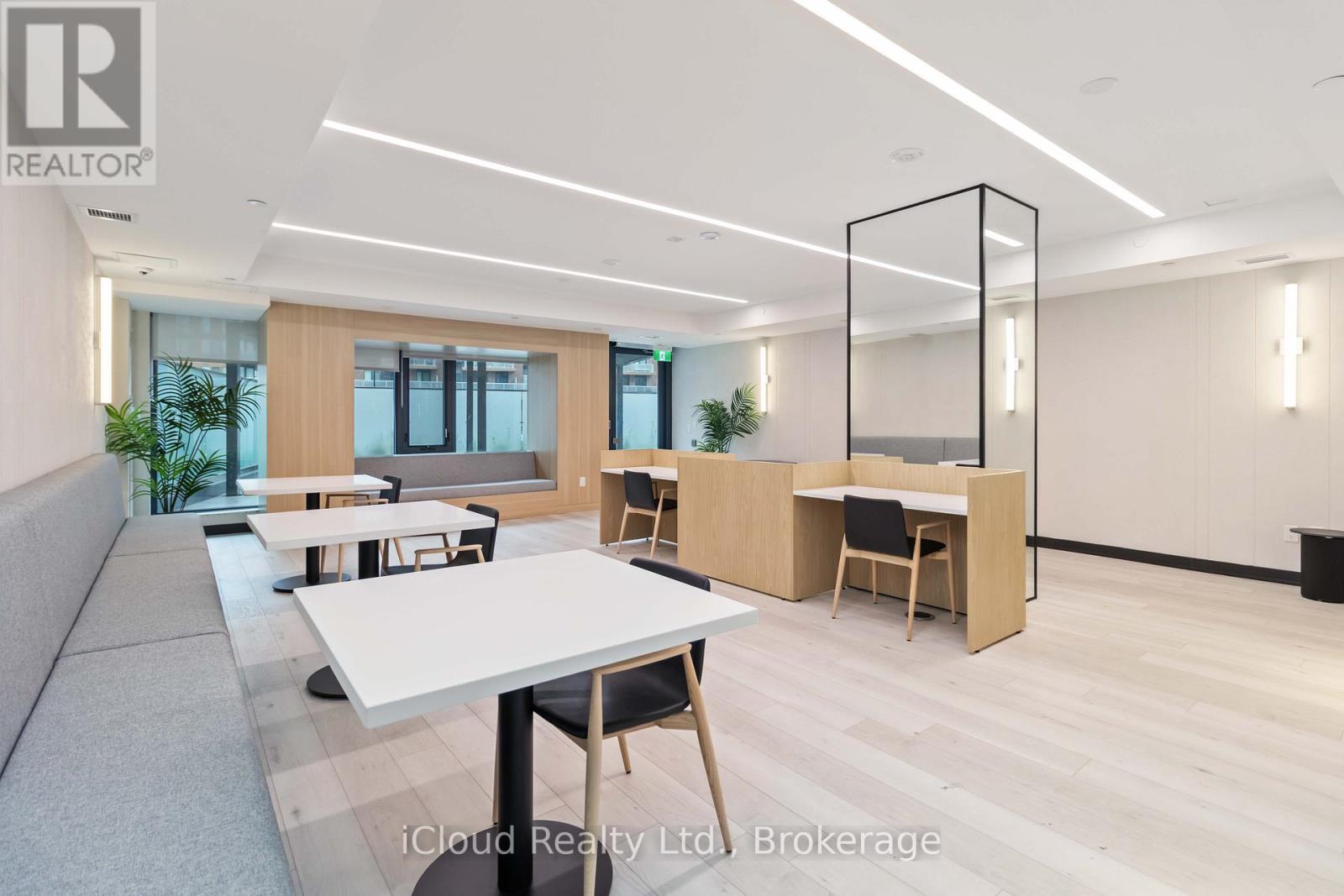 501 - 220 Missinnihe Way, Mississauga, Ontario  L5H 0A9 - Photo 23 - W12514184