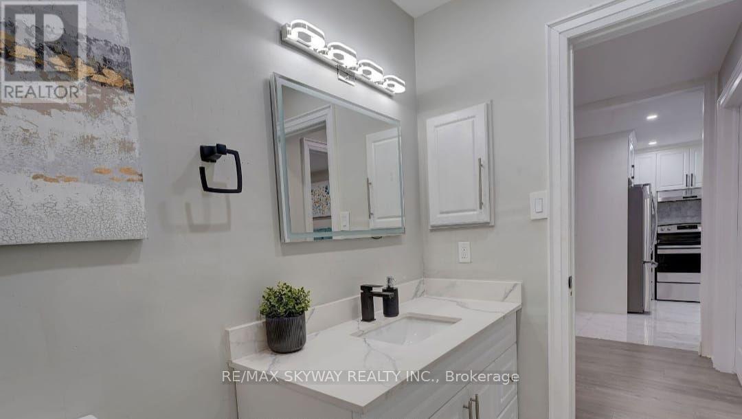 104 Torrance Wood, Brampton, Ontario  L6Y 4L4 - Photo 11 - W12514188