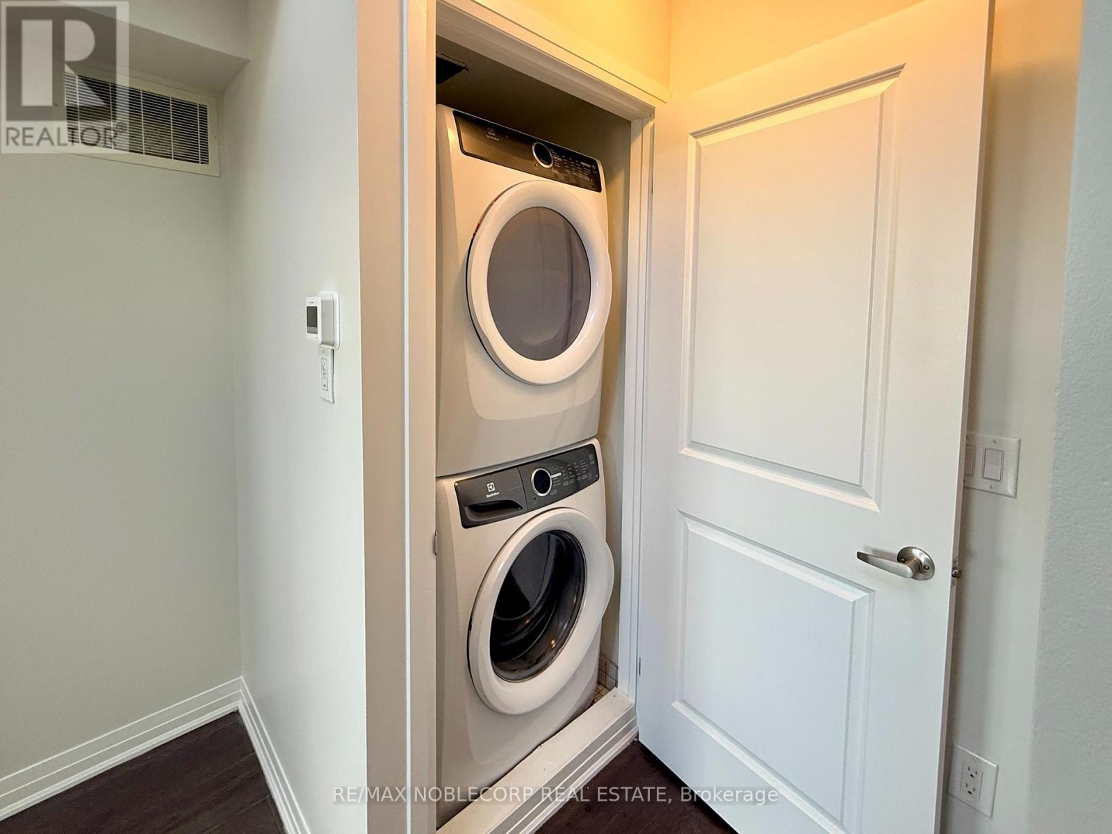 4 - 157 William Duncan Road, Toronto, Ontario  M3K 2B8 - Photo 11 - W12514208