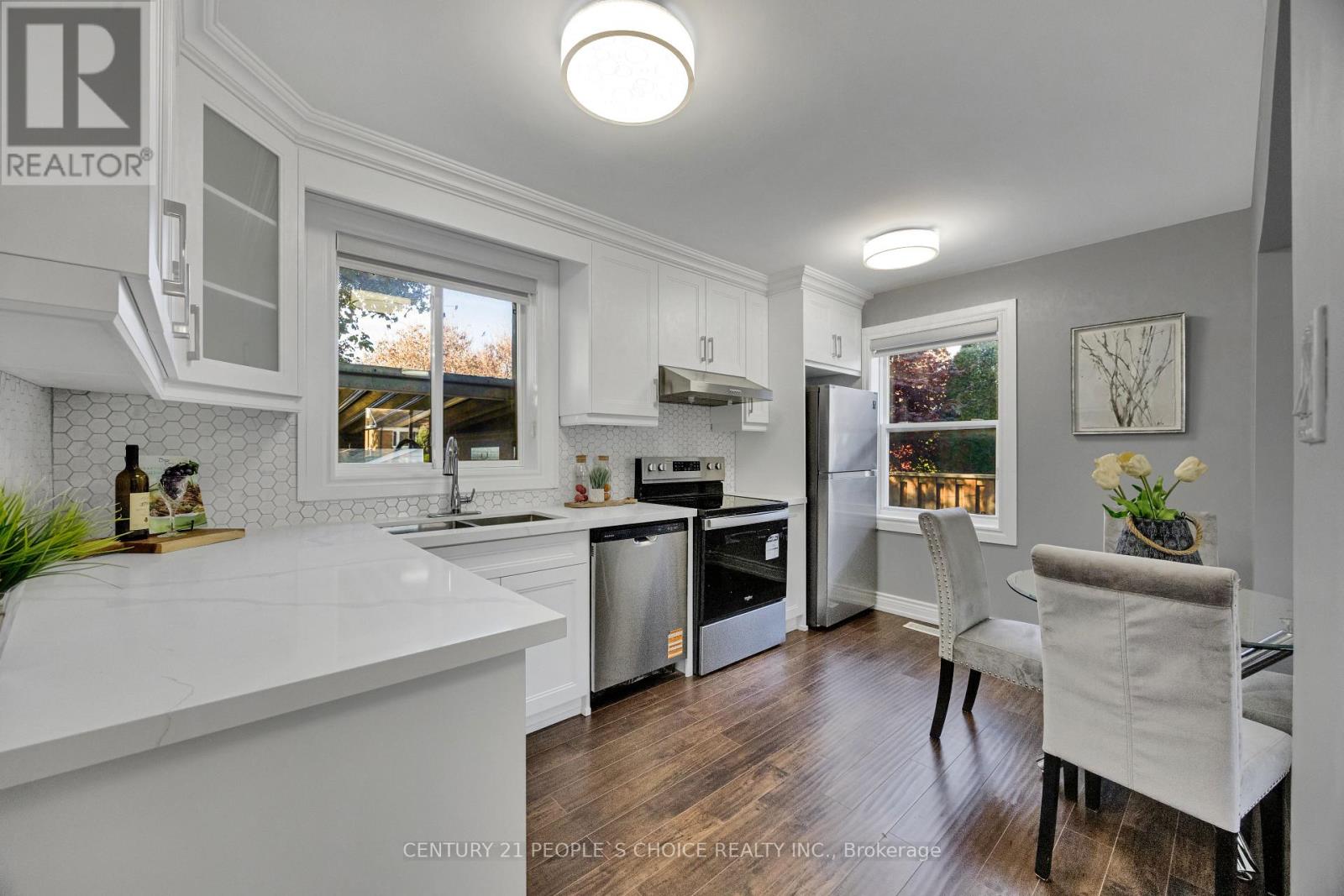 1268 Northaven Drive Ne, Mississauga, Ontario  L5G 4E7 - Photo 13 - W12514210