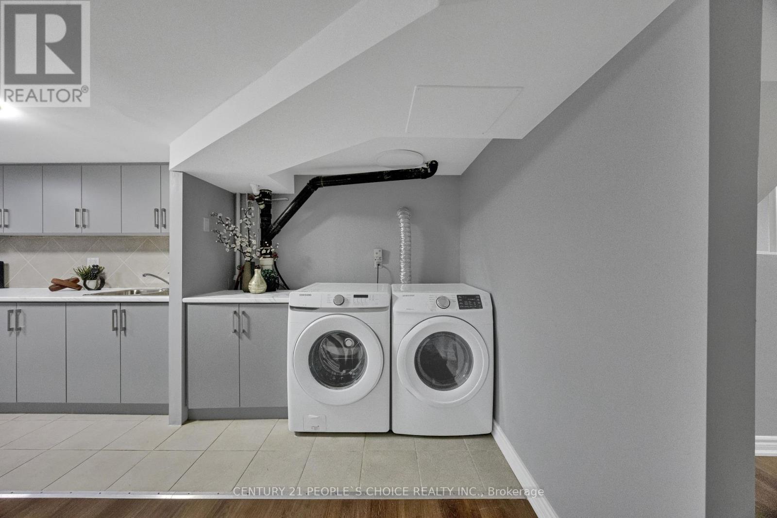 1268 Northaven Drive Ne, Mississauga, Ontario  L5G 4E7 - Photo 29 - W12514210