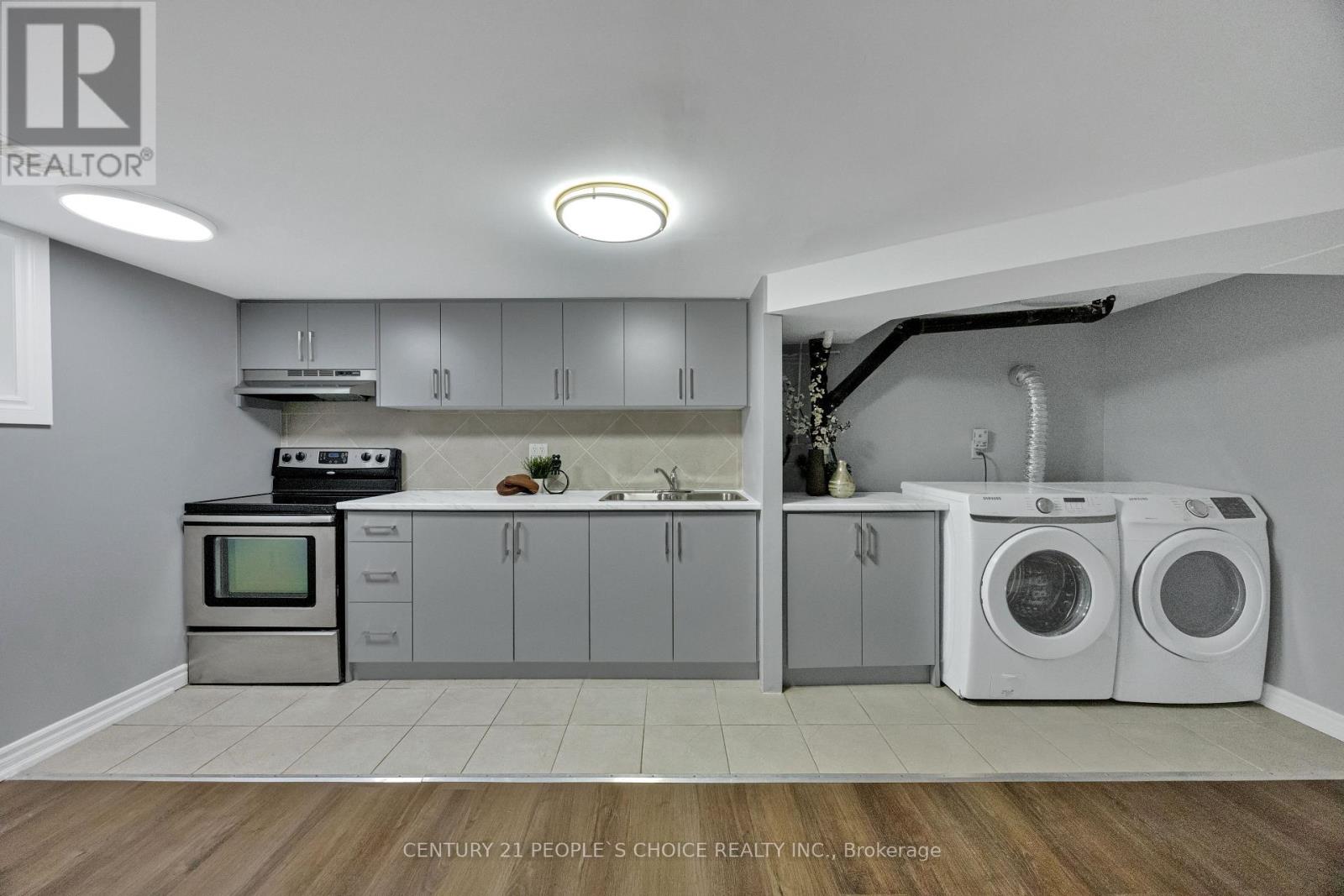 1268 Northaven Drive Ne, Mississauga, Ontario  L5G 4E7 - Photo 30 - W12514210