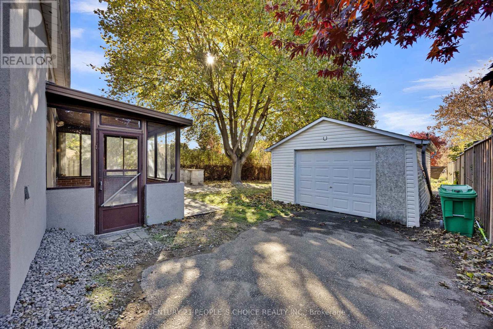 1268 Northaven Drive Ne, Mississauga, Ontario  L5G 4E7 - Photo 36 - W12514210