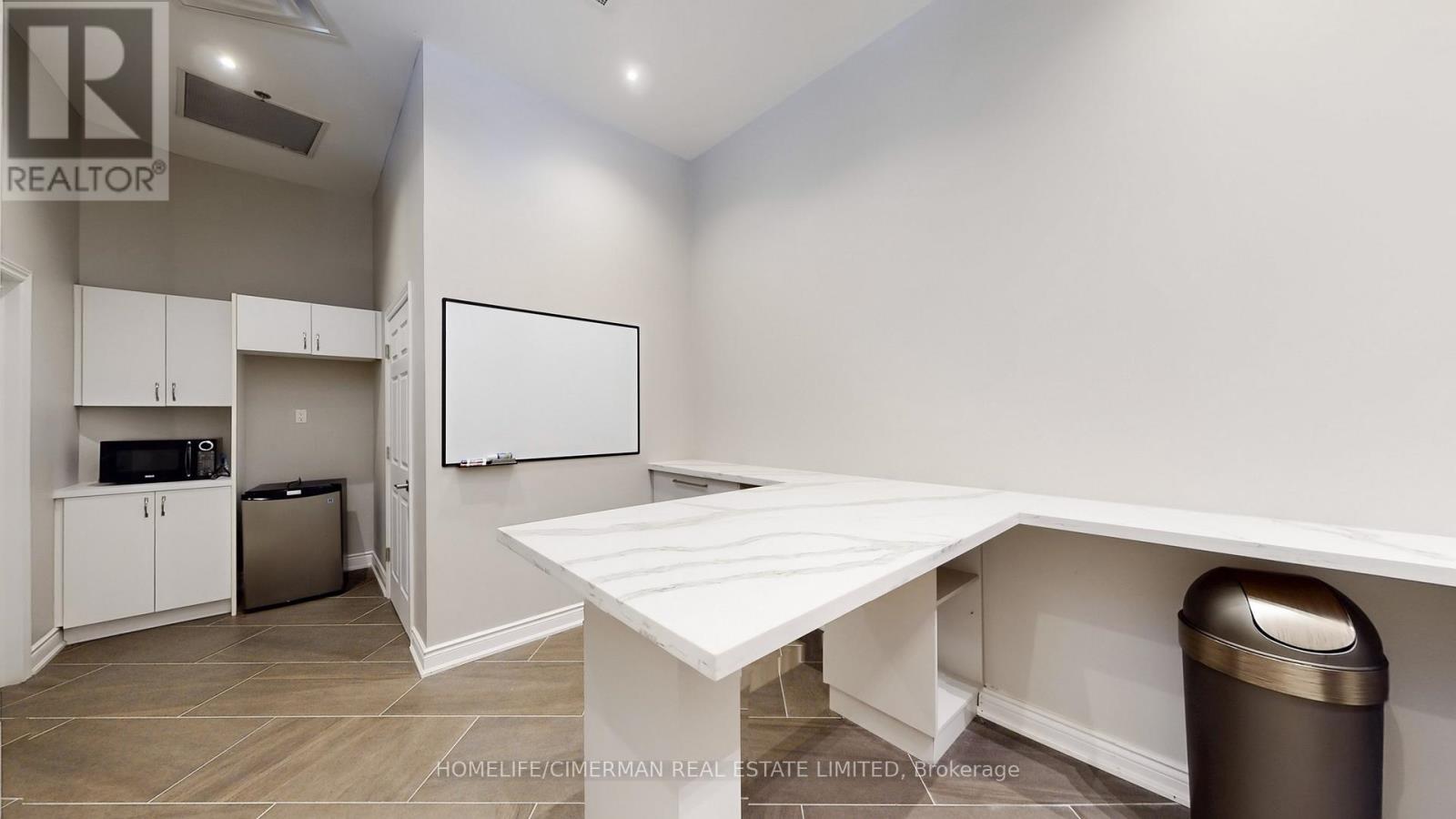 36 - 11 Bronte Road, Oakville, Ontario L6L 0E1 - Photo 19 - W12514248