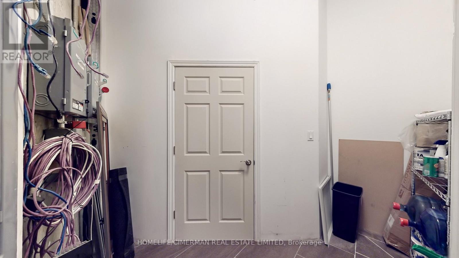 36 - 11 Bronte Road, Oakville, Ontario L6L 0E1 - Photo 26 - W12514248