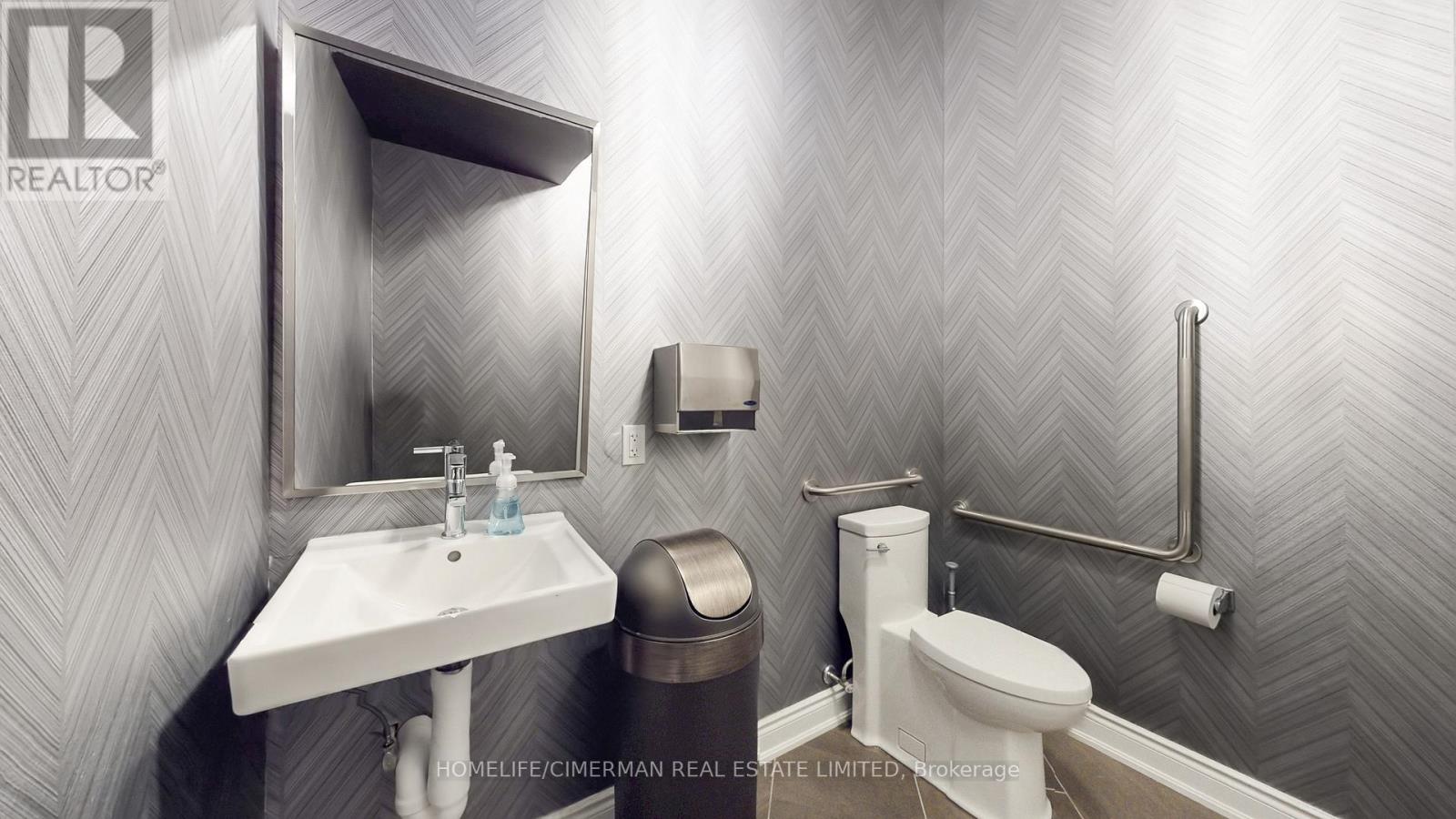 36 - 11 Bronte Road, Oakville, Ontario L6L 0E1 - Photo 30 - W12514248