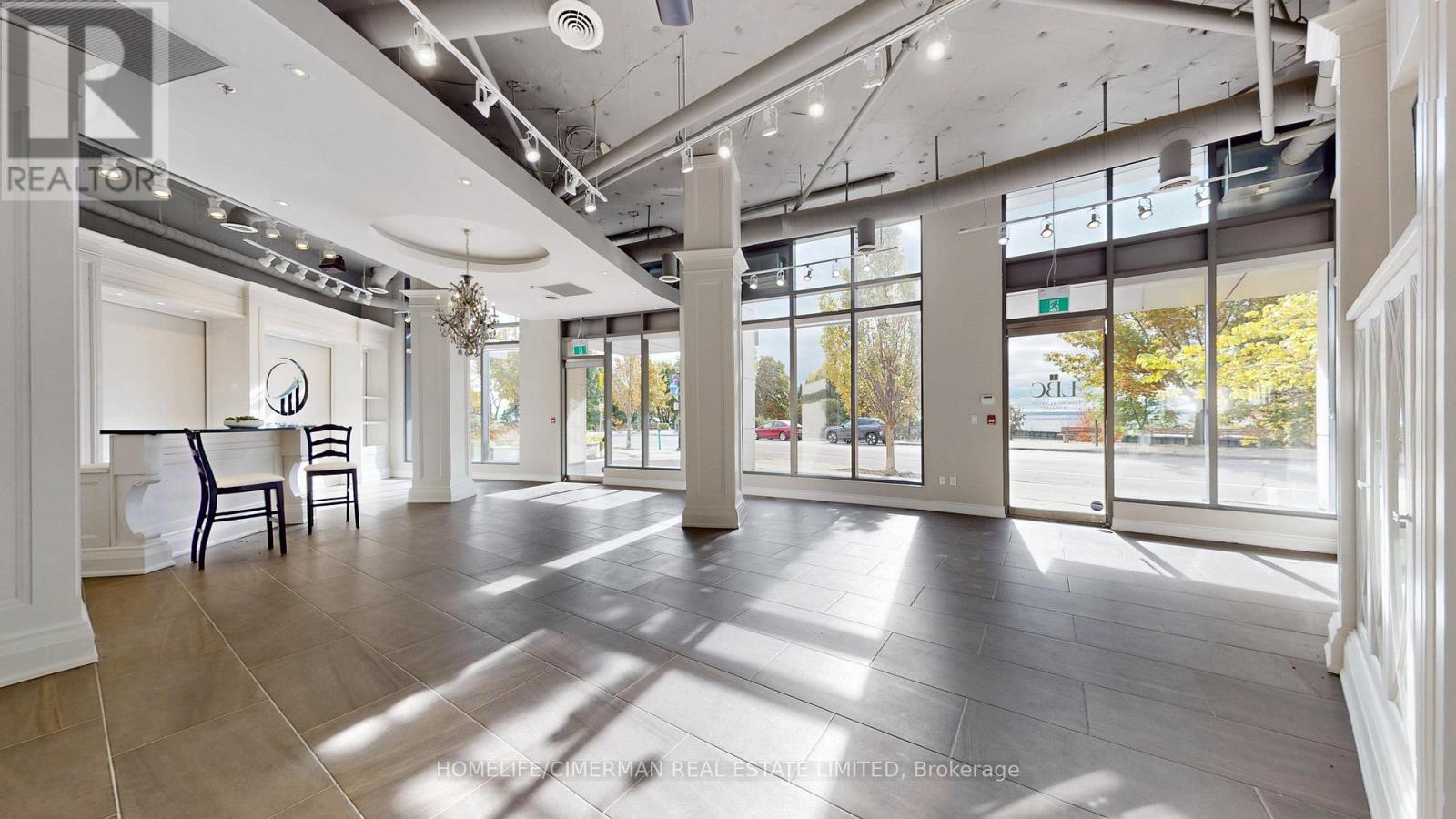 36 - 11 Bronte Road, Oakville, Ontario L6L 0E1 - Photo 6 - W12514248