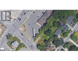 17 BRONTE STREET S, Milton, Ontario