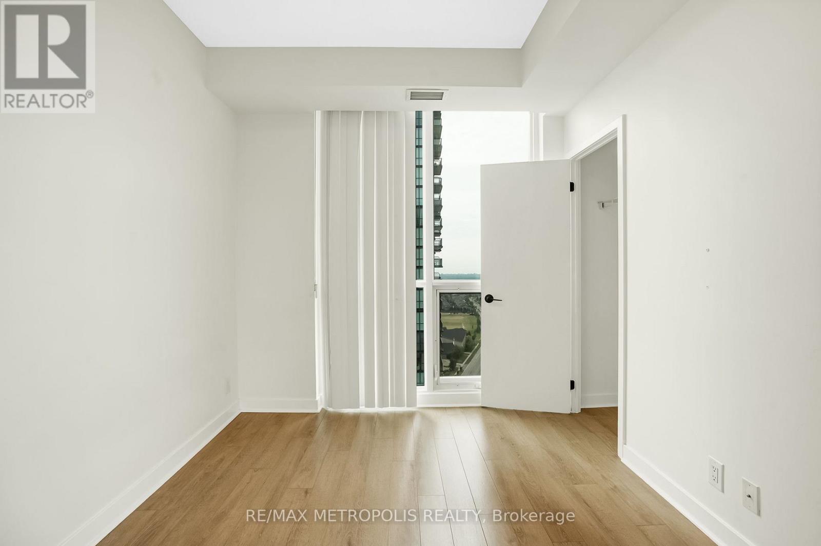 2305 - 3985 Grand Park Drive, Mississauga, Ontario  L5B 0K4 - Photo 16 - W12514274