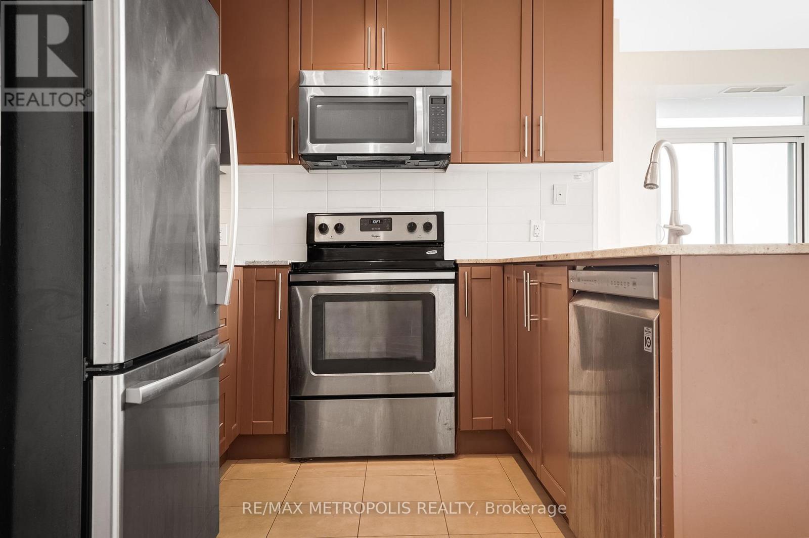 2305 - 3985 Grand Park Drive, Mississauga, Ontario  L5B 0K4 - Photo 6 - W12514274