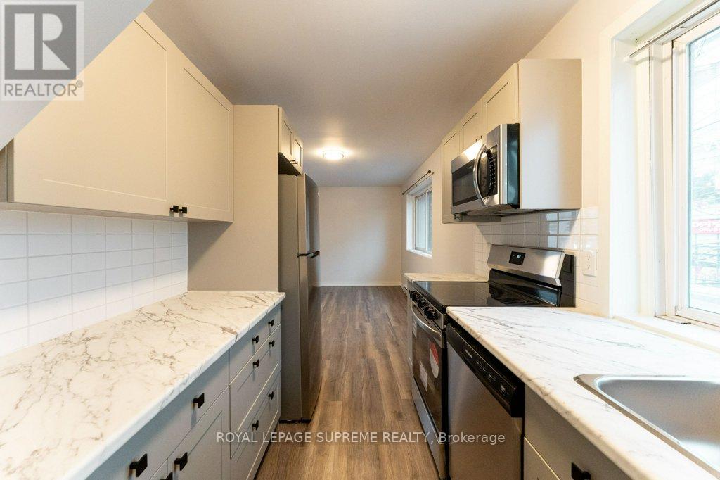 B - 134 Atlantic Avenue, Toronto, Ontario  M6K 1X9 - Photo 9 - W12514298